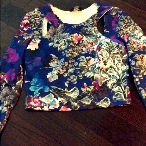 Bebe women’s ladies long sleeve shirt top floral flower print design size small - Picture 2 of 2
